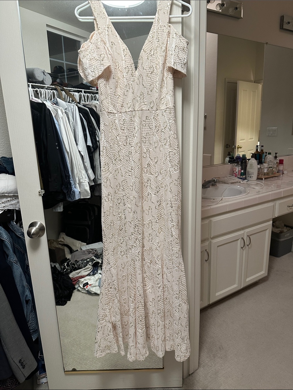 Ivory Lace Off-Shoulder Sleeves Maxi Dress